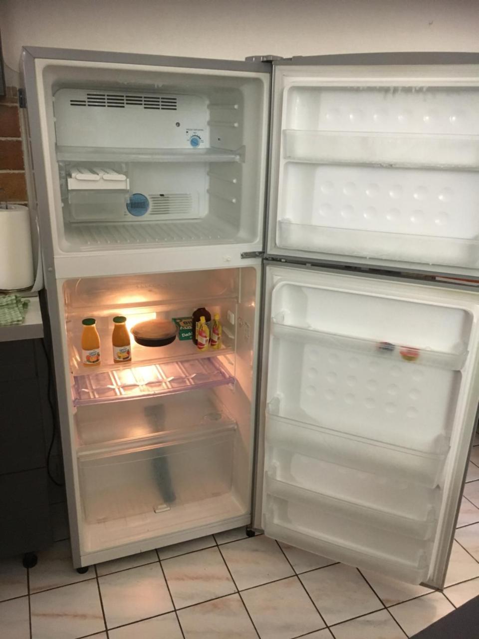 A Pied Dans L'Eau Apartman Saint-Gilles-les Bains Kültér fotó